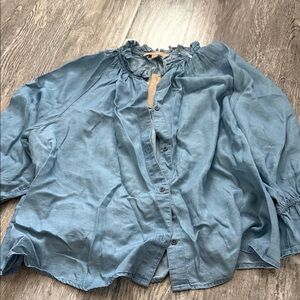 Chic Blue Button-Up Blouse balloon sleeve